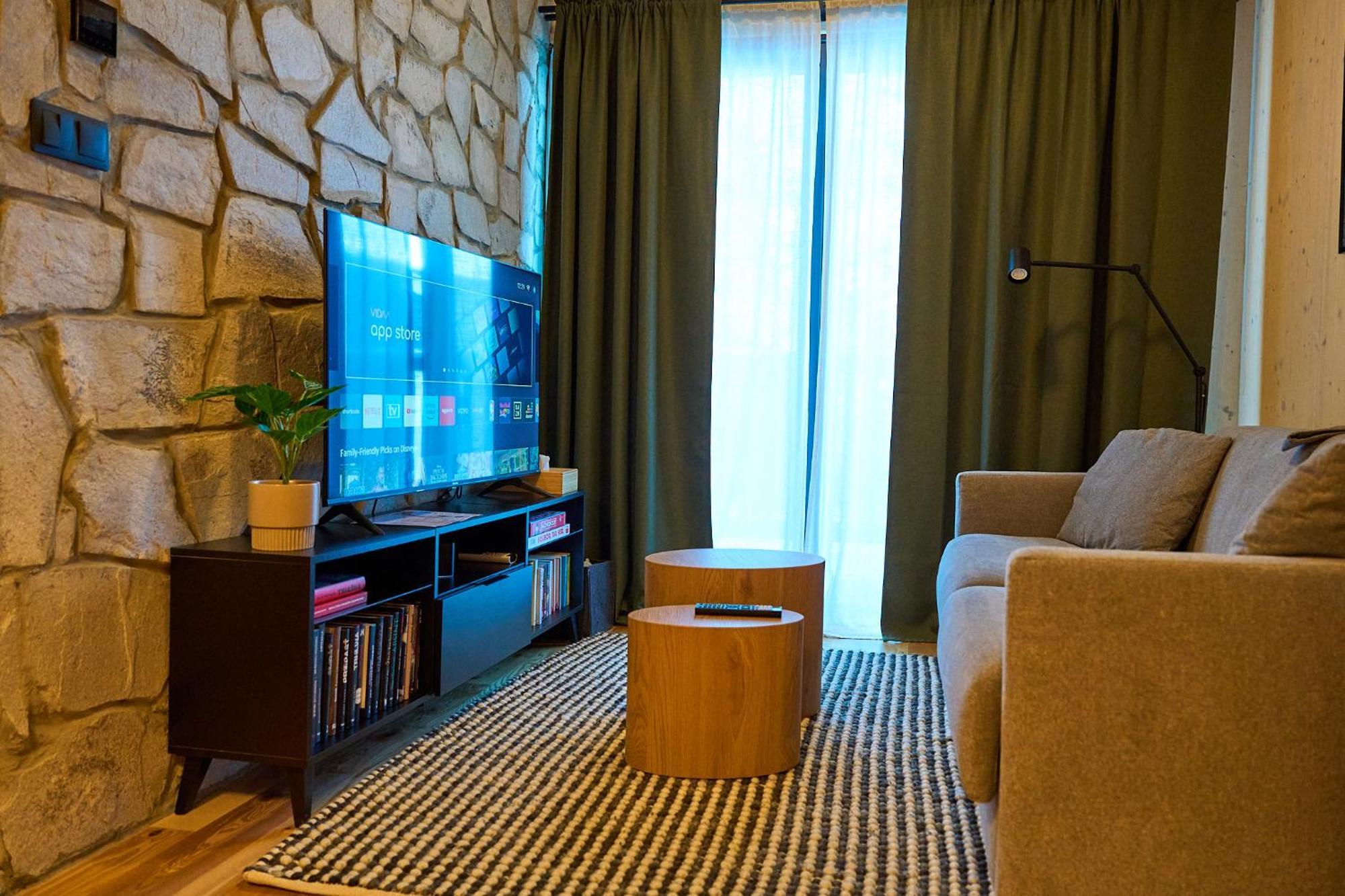 1-Bedroom Apartment Adam With Free Parking Демяновская долина Экстерьер фото